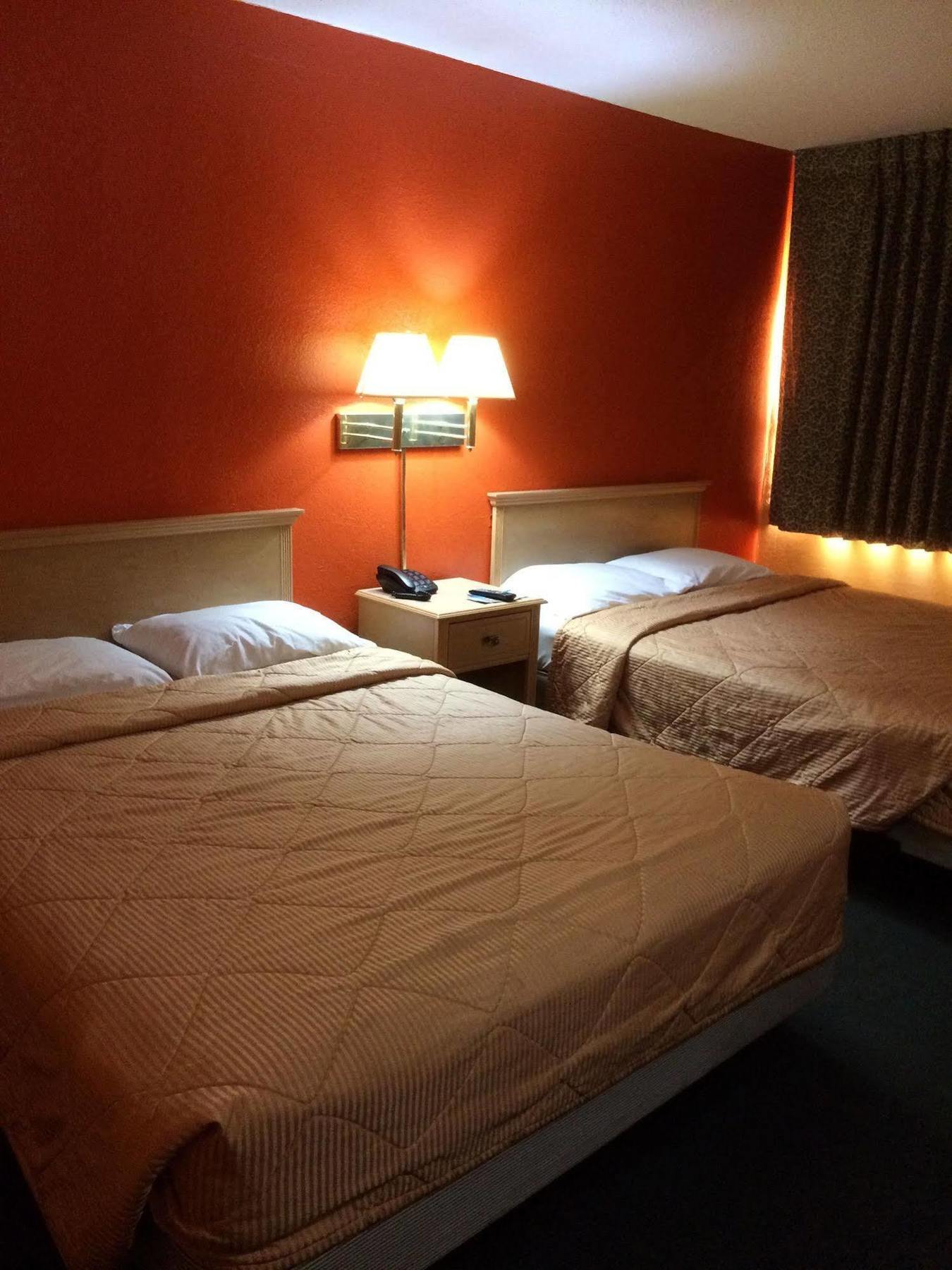 Hutchinson Inn Eksteriør billede