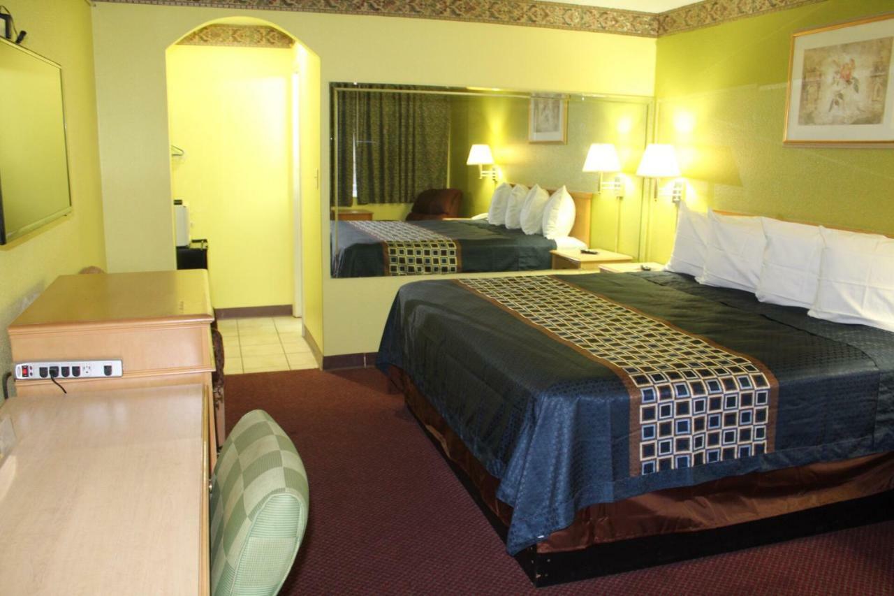 Hutchinson Inn Eksteriør billede